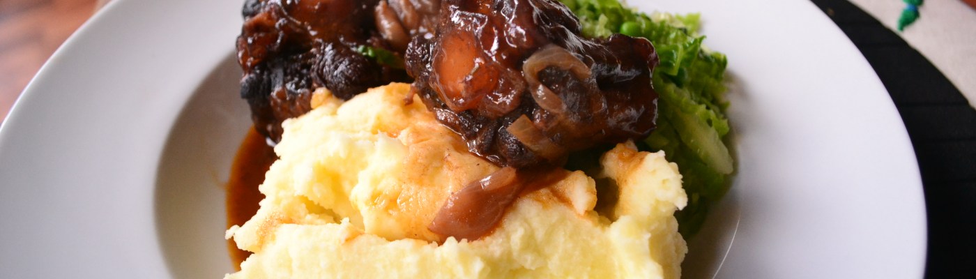 Oxtail Braised in Red Wine